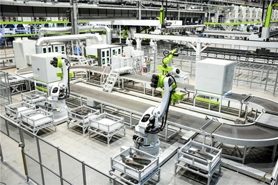 數(shù)字領(lǐng)航，智造未來 中聯(lián)重科榮獲湖南省制造業(yè)數(shù)字化轉(zhuǎn)型多項(xiàng)殊榮